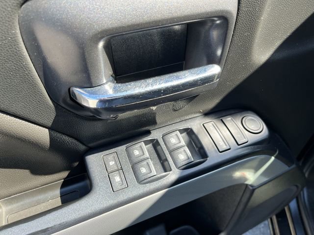 Used 2018 Chevrolet Silverado 1500 LT w/ Midnight Edition AWD/4WD image 16