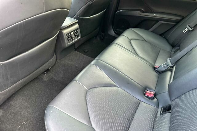 Used 2021 Toyota Camry XSE image 11