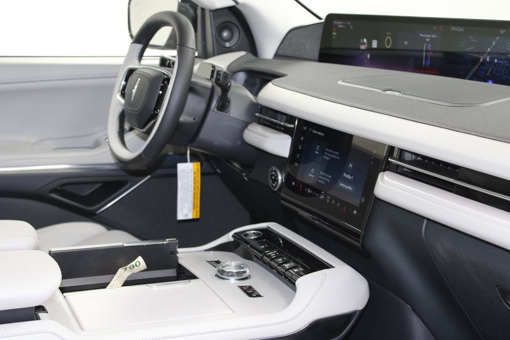 New 2026 Lincoln Navigator Reserve AWD/4WD image 33