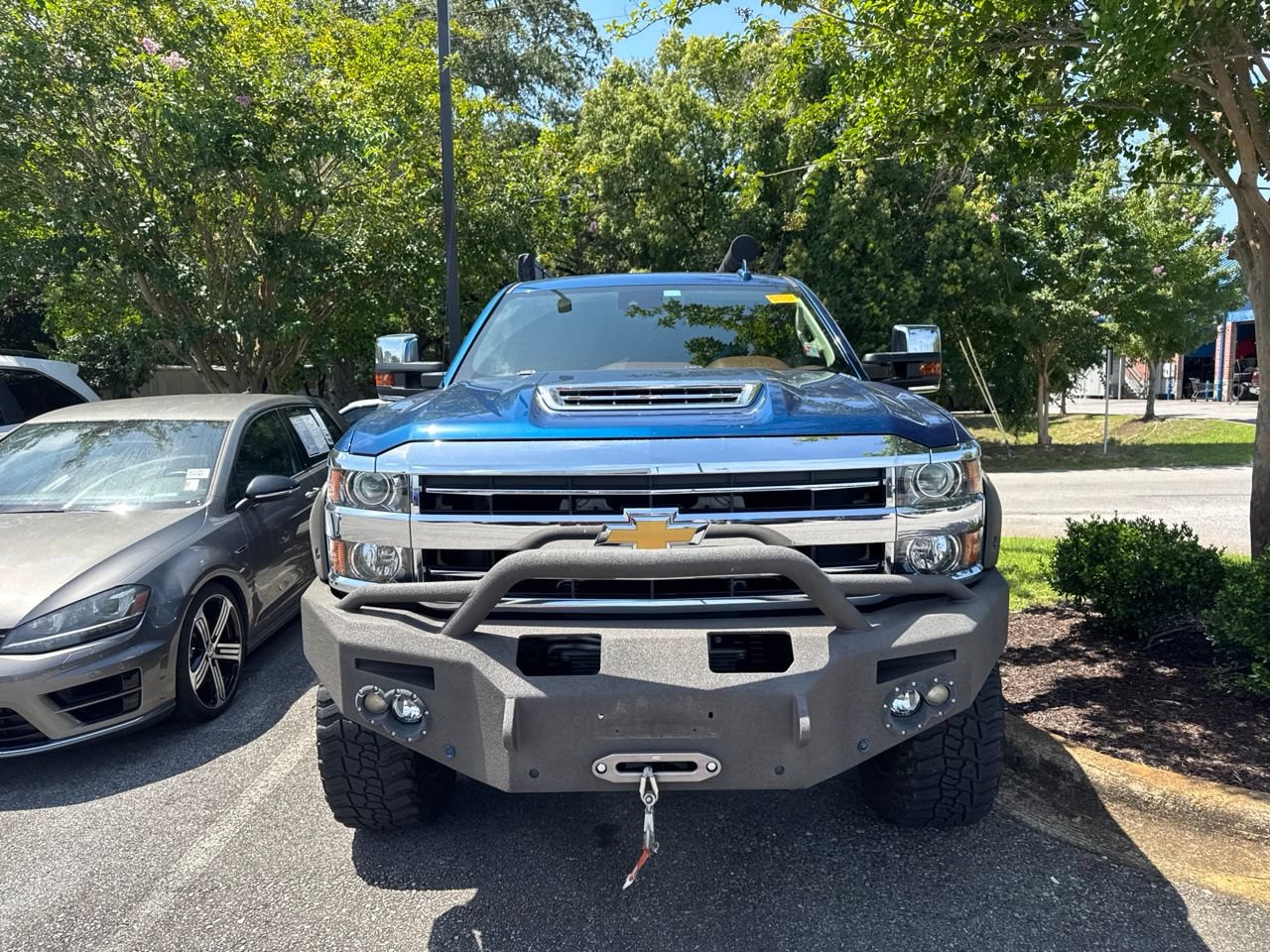 Used 2019 Chevrolet Silverado 3500 High Country w/ Duramax Plus Package AWD/4WD image 2