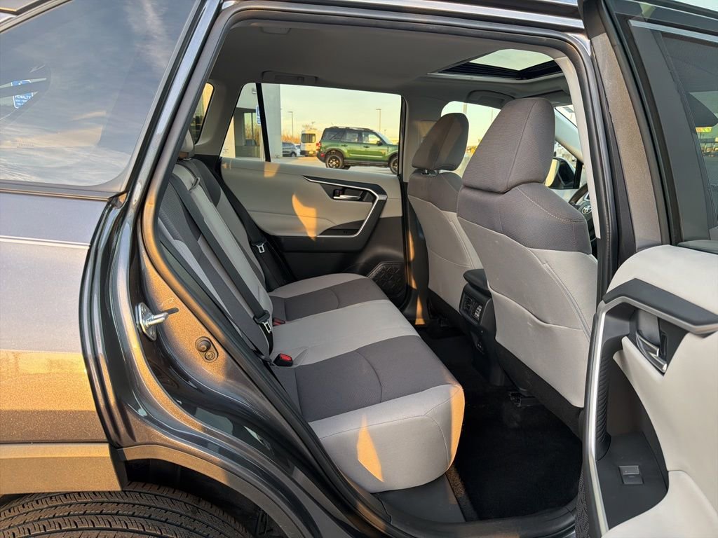 Used 2025 Toyota RAV4 XLE image 17