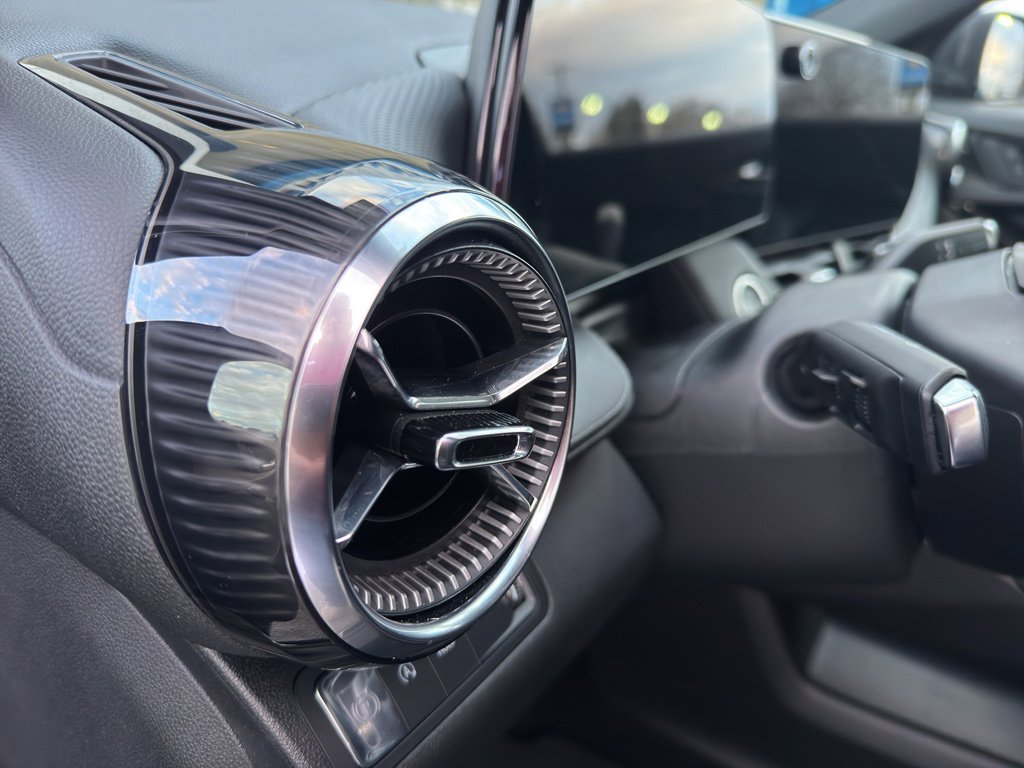 Used 2025 Chevrolet Equinox LT w/ Convenience Package II image 10