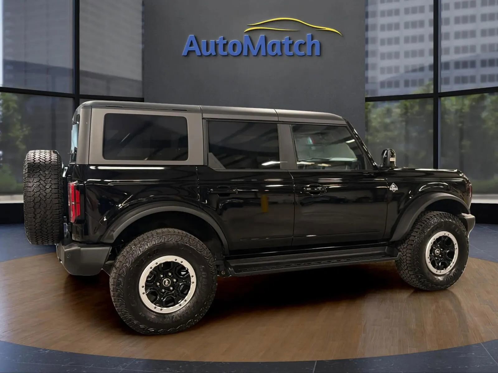 Used 2025 Ford Bronco Outer Banks w/ Sasquatch Package image 12