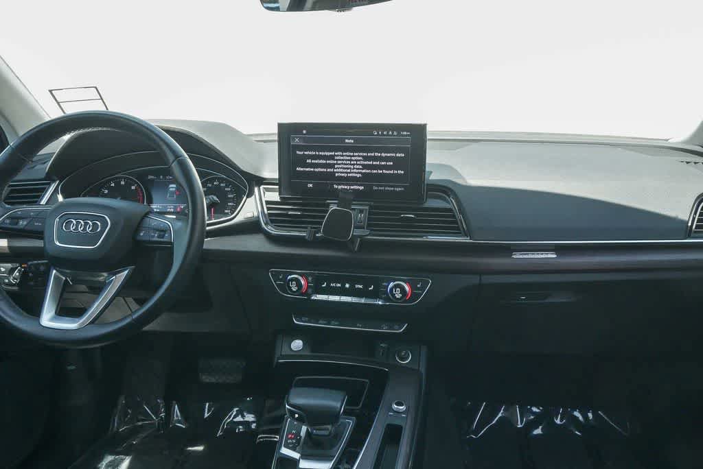 Used 2021 Audi Q5 Premium w/ Convenience Package image 13