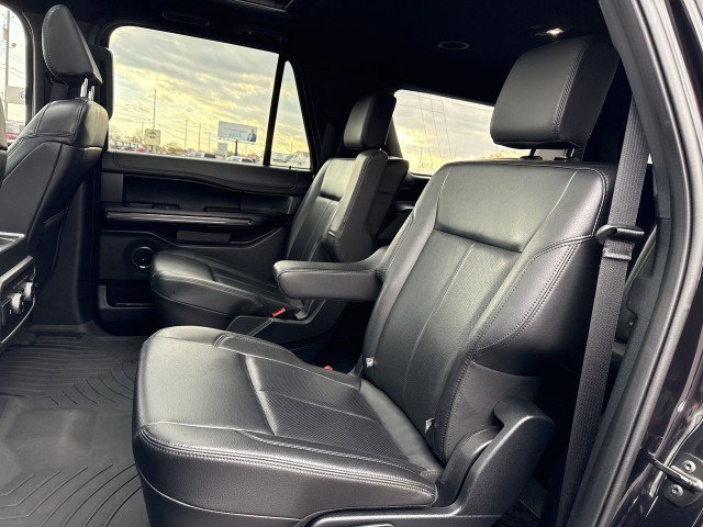 Used 2021 Ford Expedition Max XLT image 25