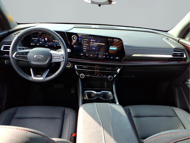 Used 2025 Chevrolet Traverse Z71 w/ Driver Confidence Package image 8