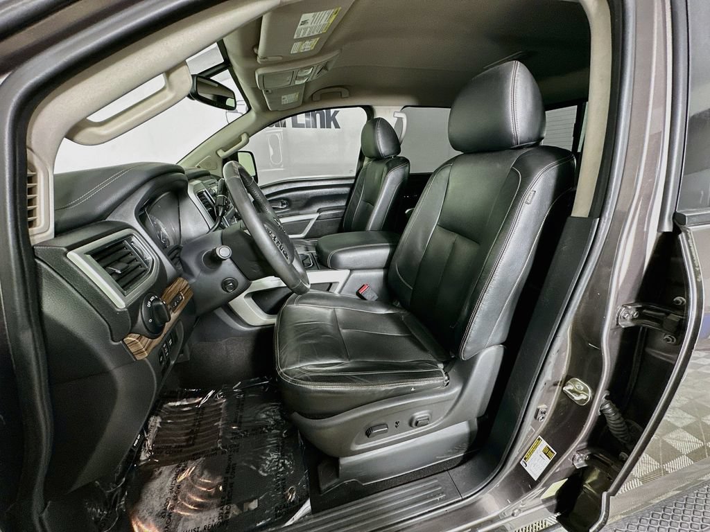 Used 2017 Nissan Titan SL w/ Off-Road Package AWD/4WD image 24