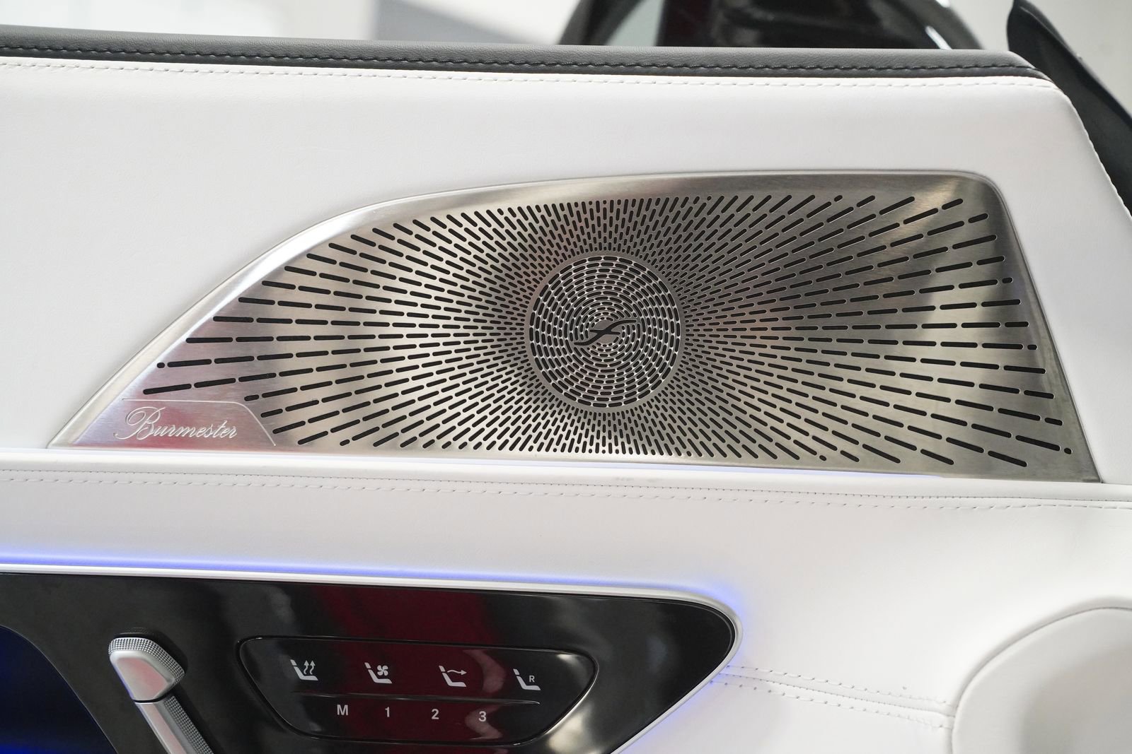 Used 2026 Mercedes-Benz Maybach SL 680 image 31