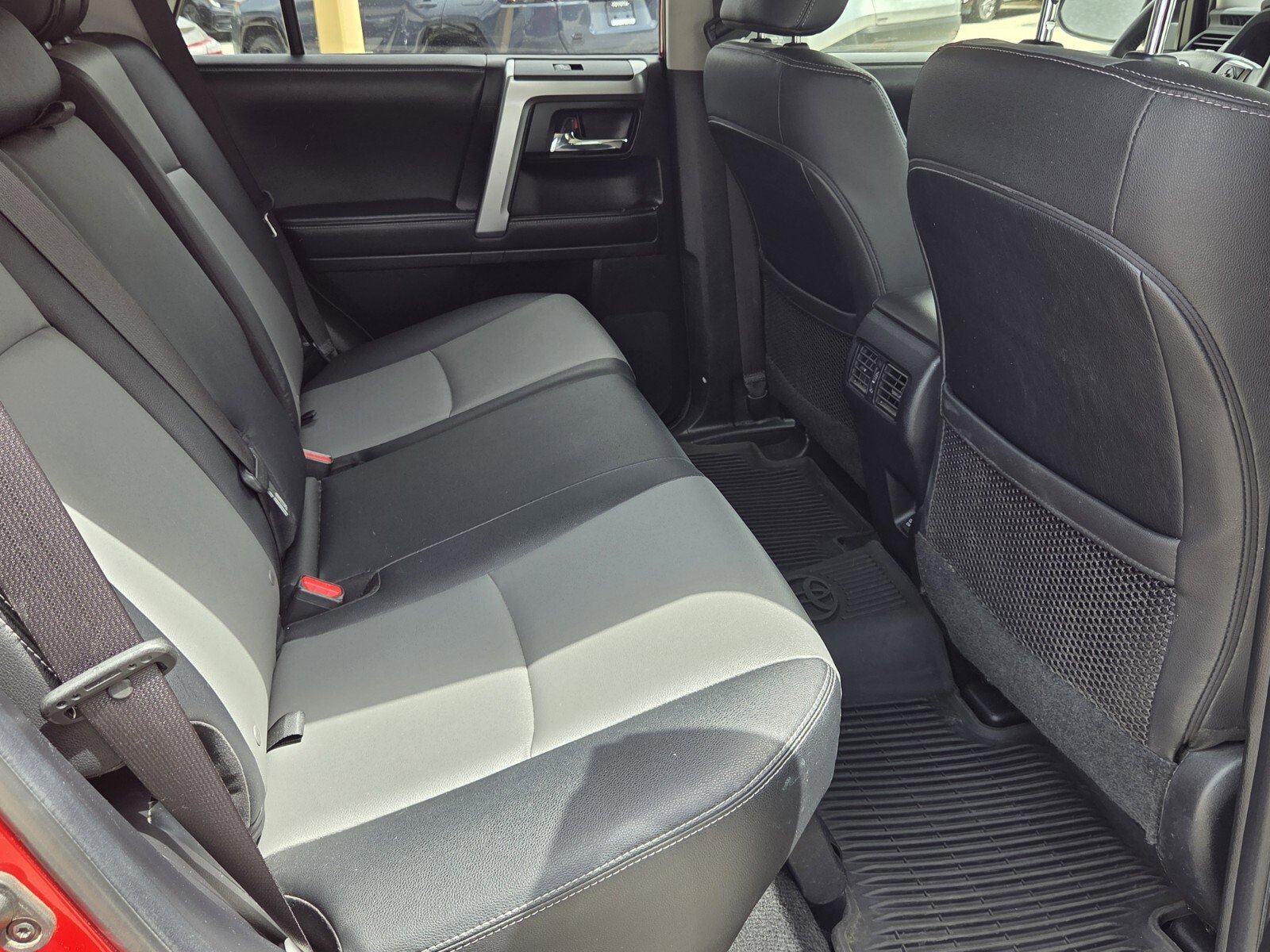 Certified 2022 Toyota 4Runner SR5 Premium AWD/4WD image 10
