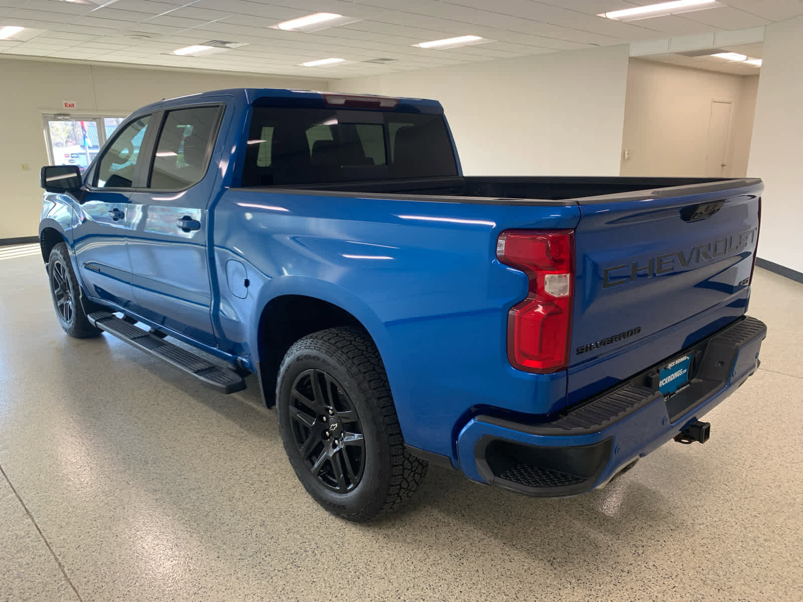 Used 2023 Chevrolet Silverado 1500 RST AWD/4WD image 9
