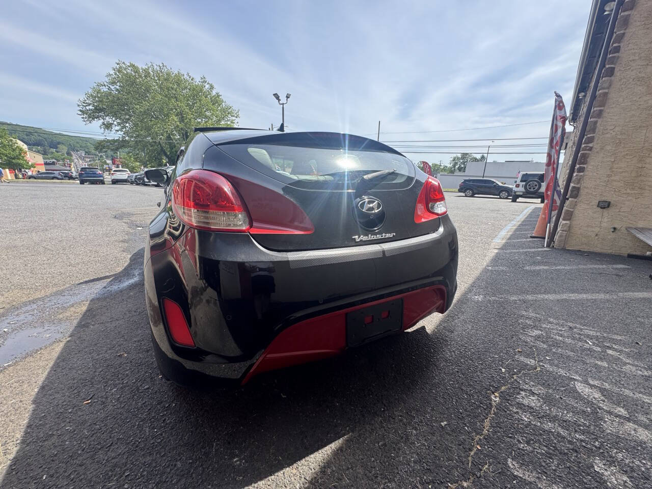 Used 2013 Hyundai Veloster w/ Style Pkg FWD image 6