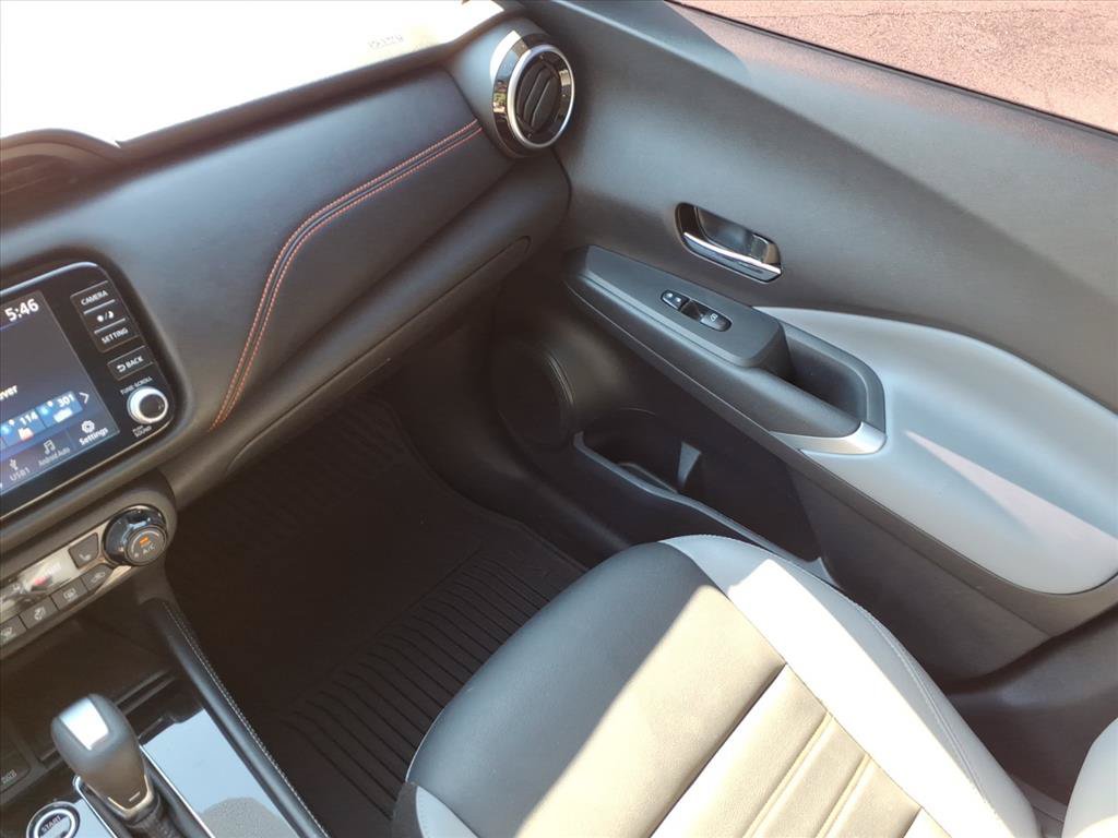 Used 2023 Nissan Kicks SR w/ SR Premium Package FWD image 34