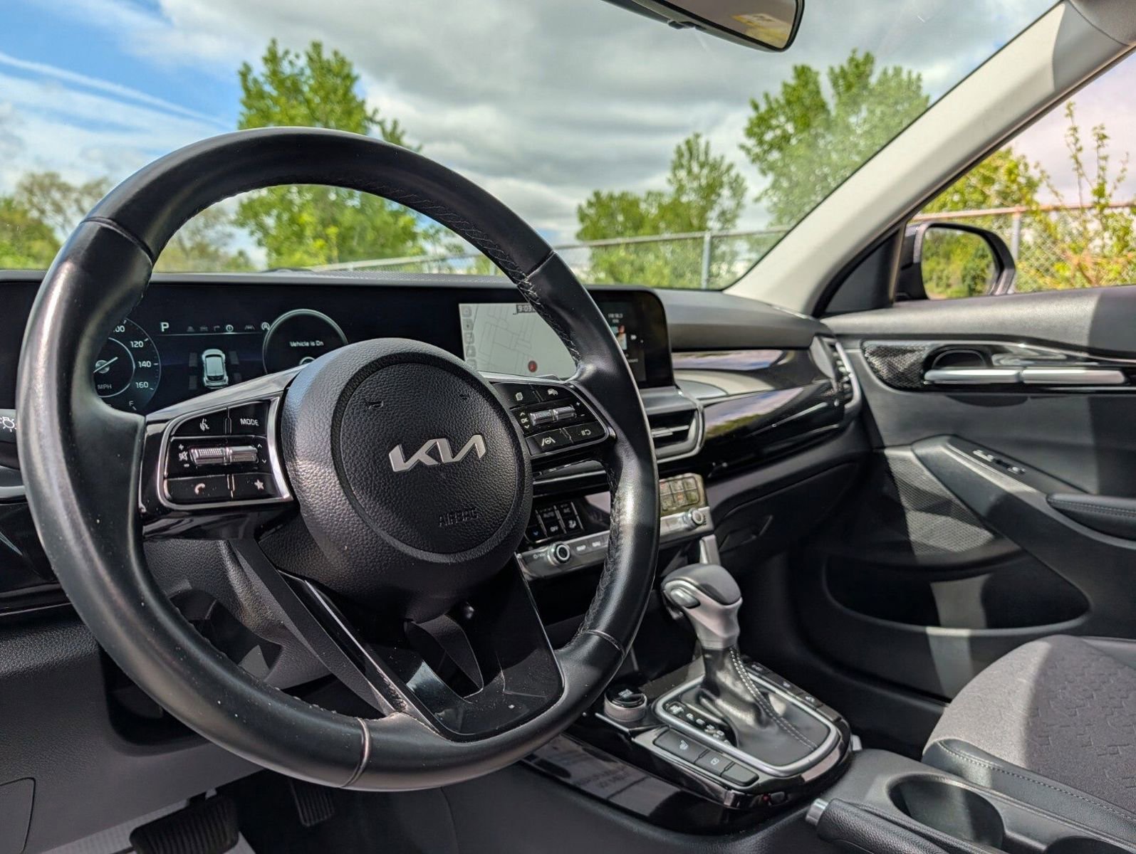 Used 2024 Kia Seltos S AWD/4WD image 22