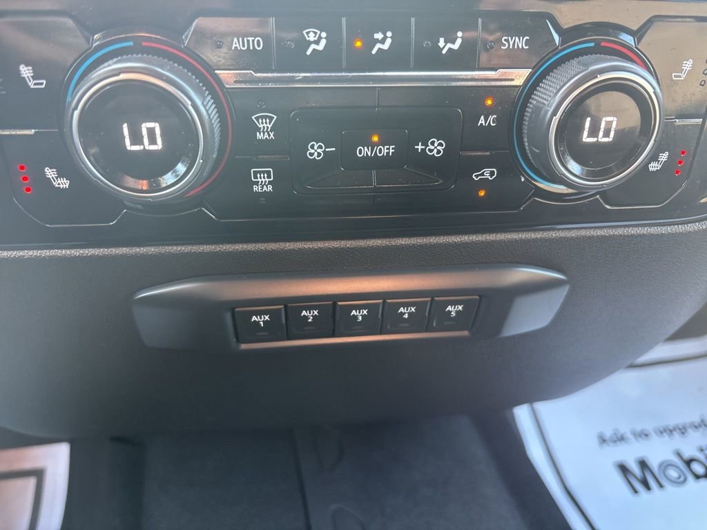 Certified 2024 Chevrolet Silverado 2500 LT w/ Convenience Package image 27