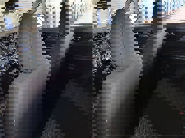 Used 2022 Nissan Rogue Sport SV image 19