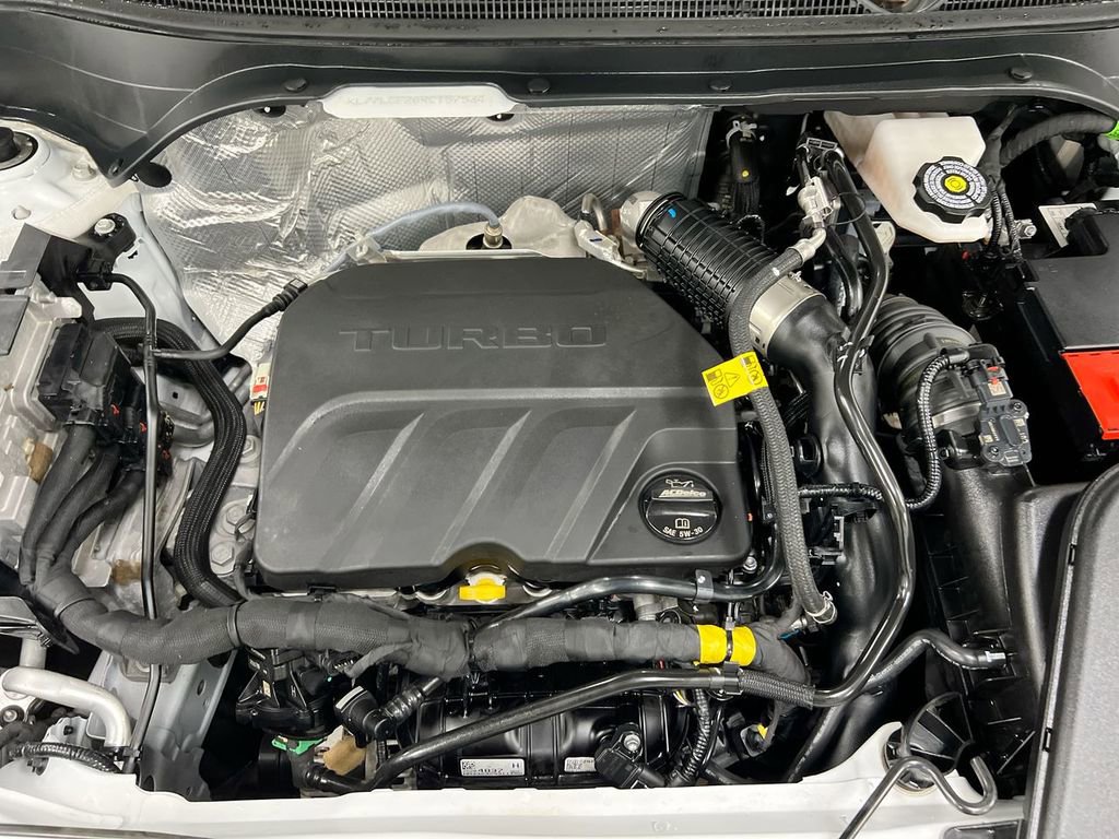 Used 2024 Chevrolet Trax RS w/ Driver Confidence Package FWD image 24