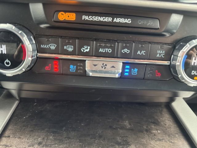 Used 2022 Ford F250 Lariat w/ Lariat Value Package image 29