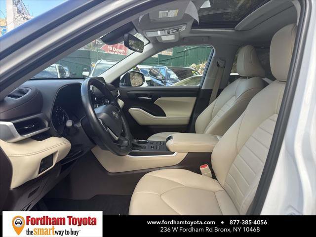 Certified 2022 Toyota Highlander XLE image 20