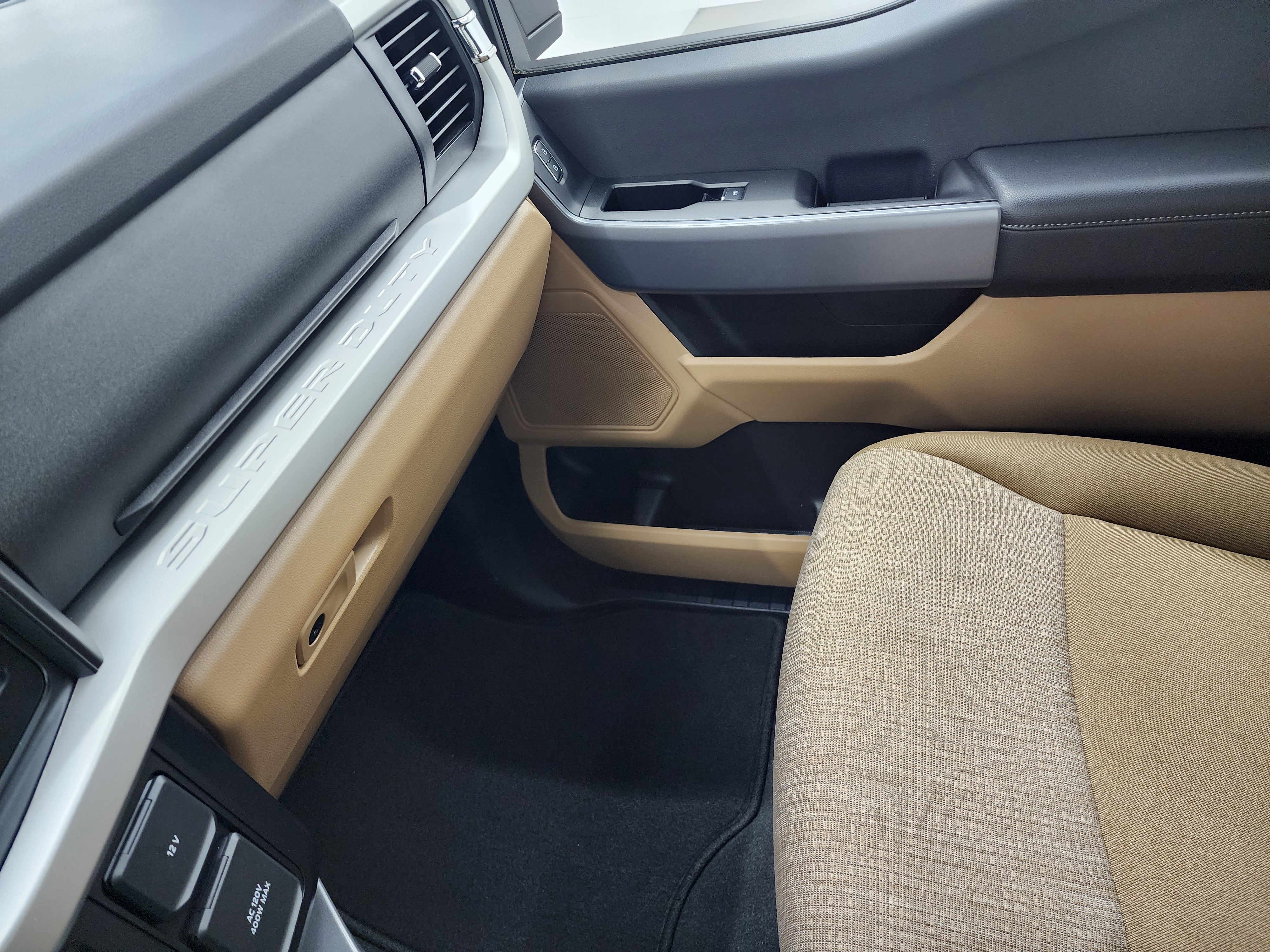 Used 2024 Ford F250 XLT image 13