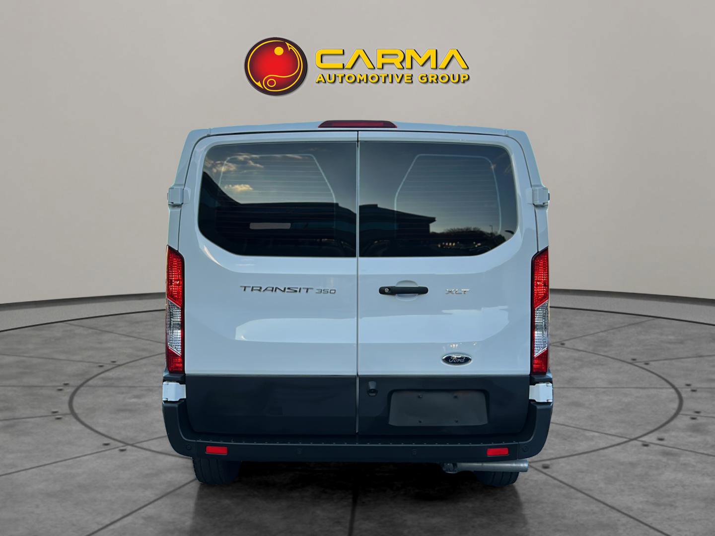 Used 2025 Ford Transit 350 XLT image 6