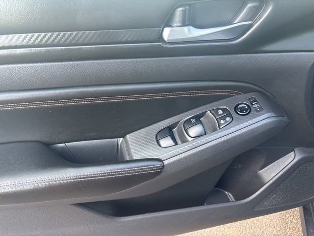 Used 2022 Nissan Altima 2.5 SR AWD/4WD image 13