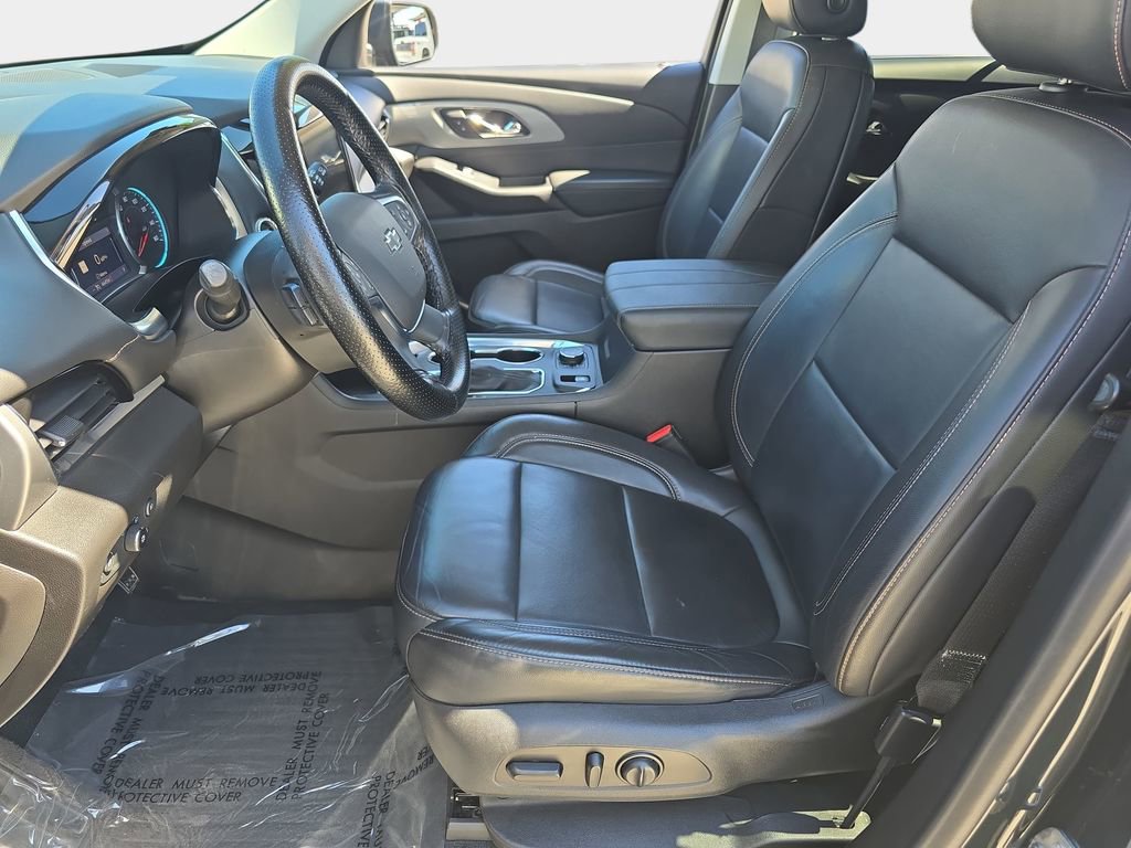 Used 2021 Chevrolet Traverse RS image 19