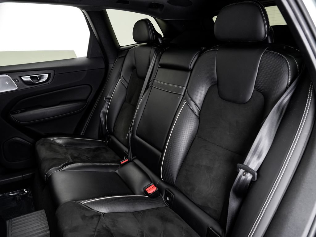 Used 2019 Volvo XC60 T8 R-Design w/ Advanced Package AWD/4WD image 25