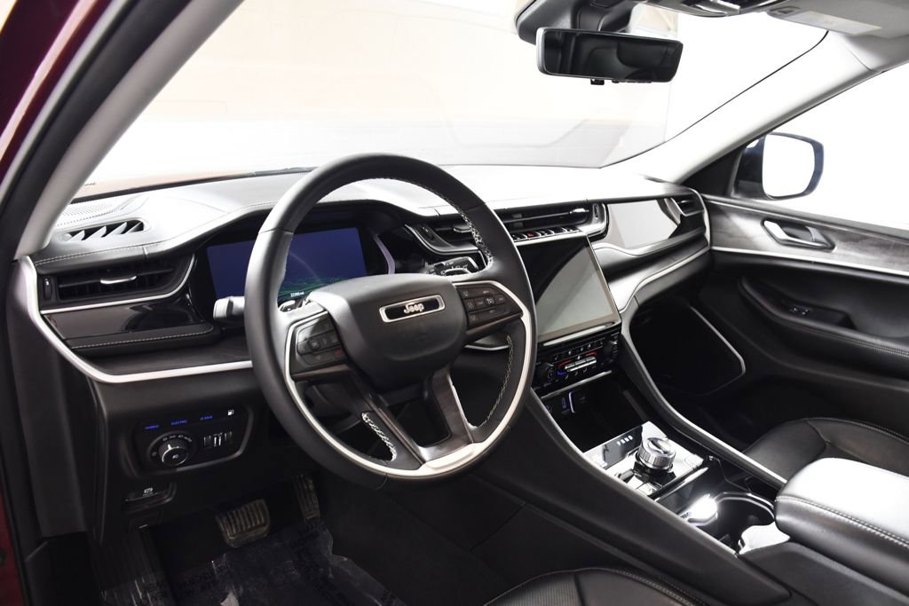 Used 2022 Jeep Grand Cherokee Limited 4xe w/ Luxury Tech Group II image 12