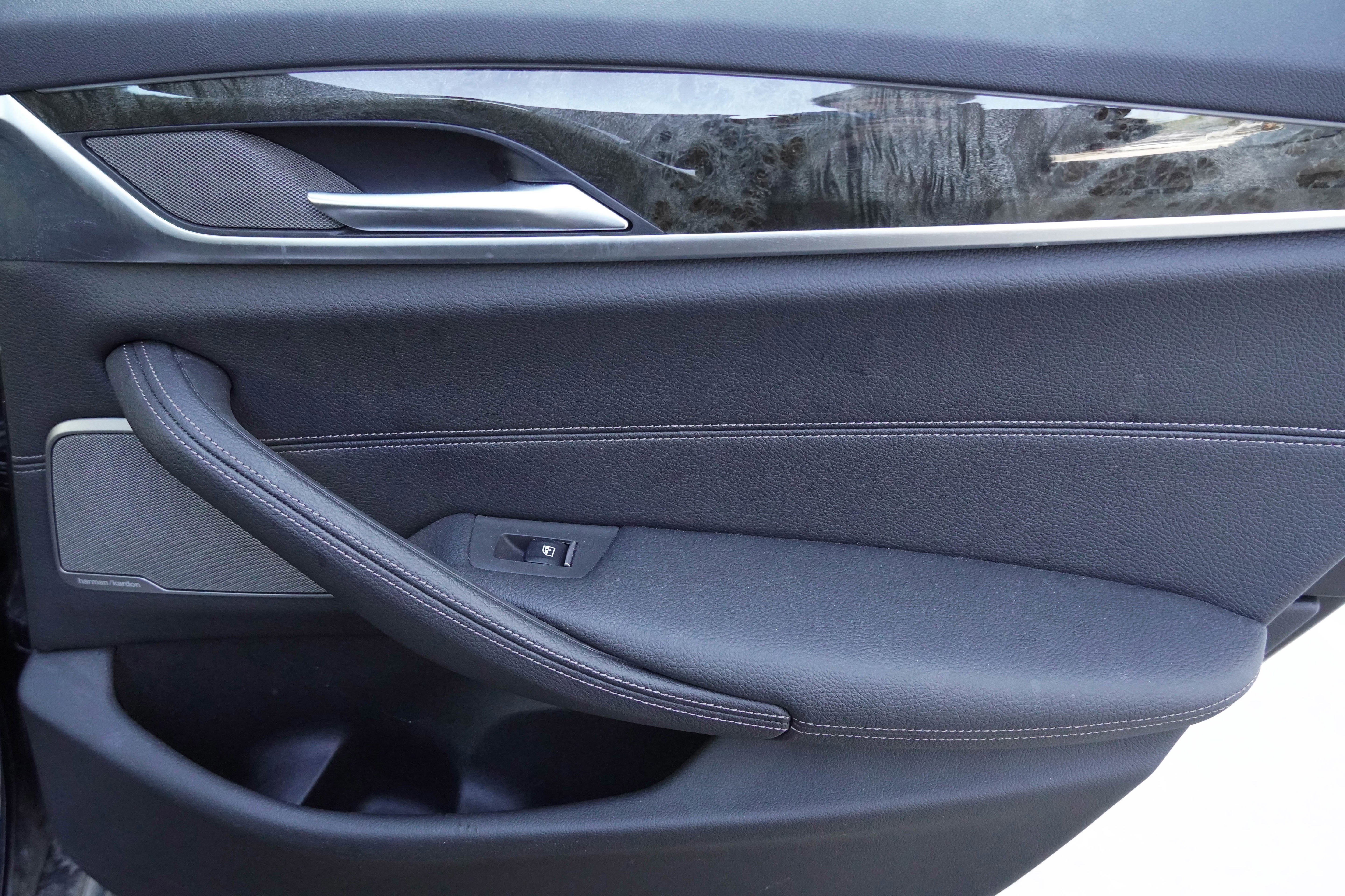 Certified 2023 BMW 530e xDrive w/ Premium Package image 34