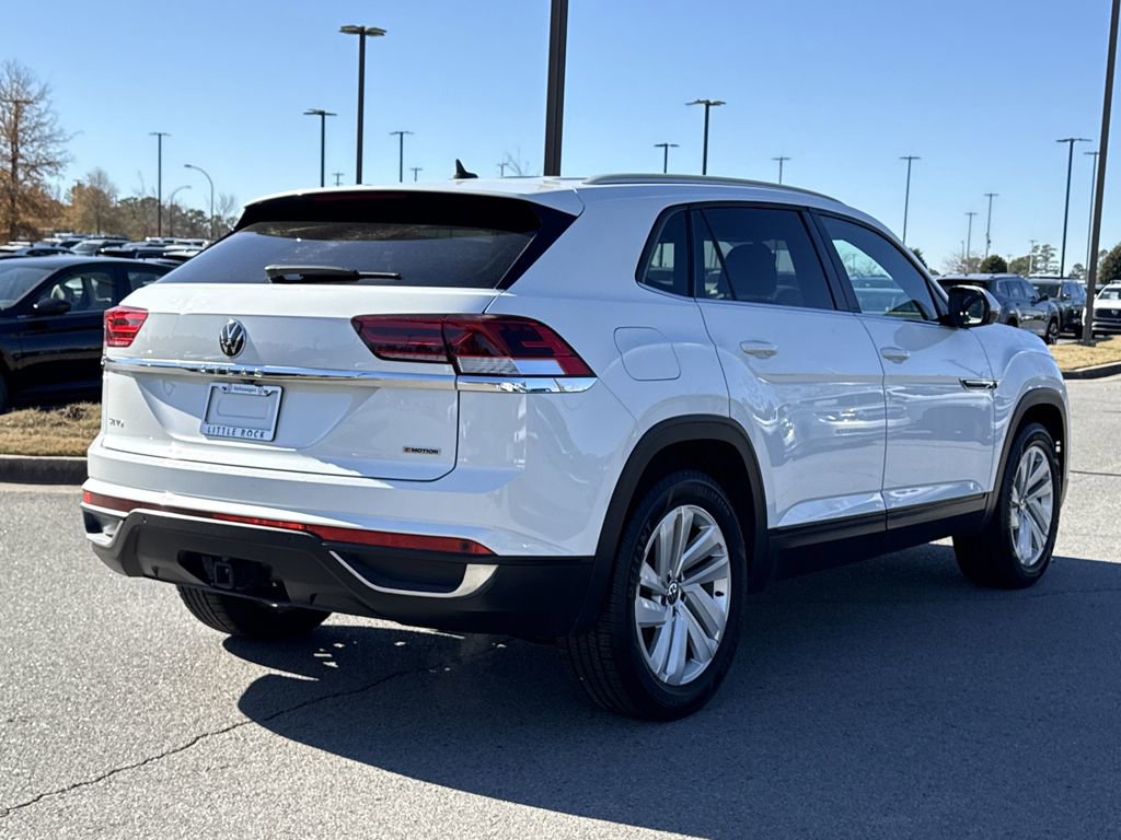 Used 2022 Volkswagen Atlas Cross Sport SE image 5