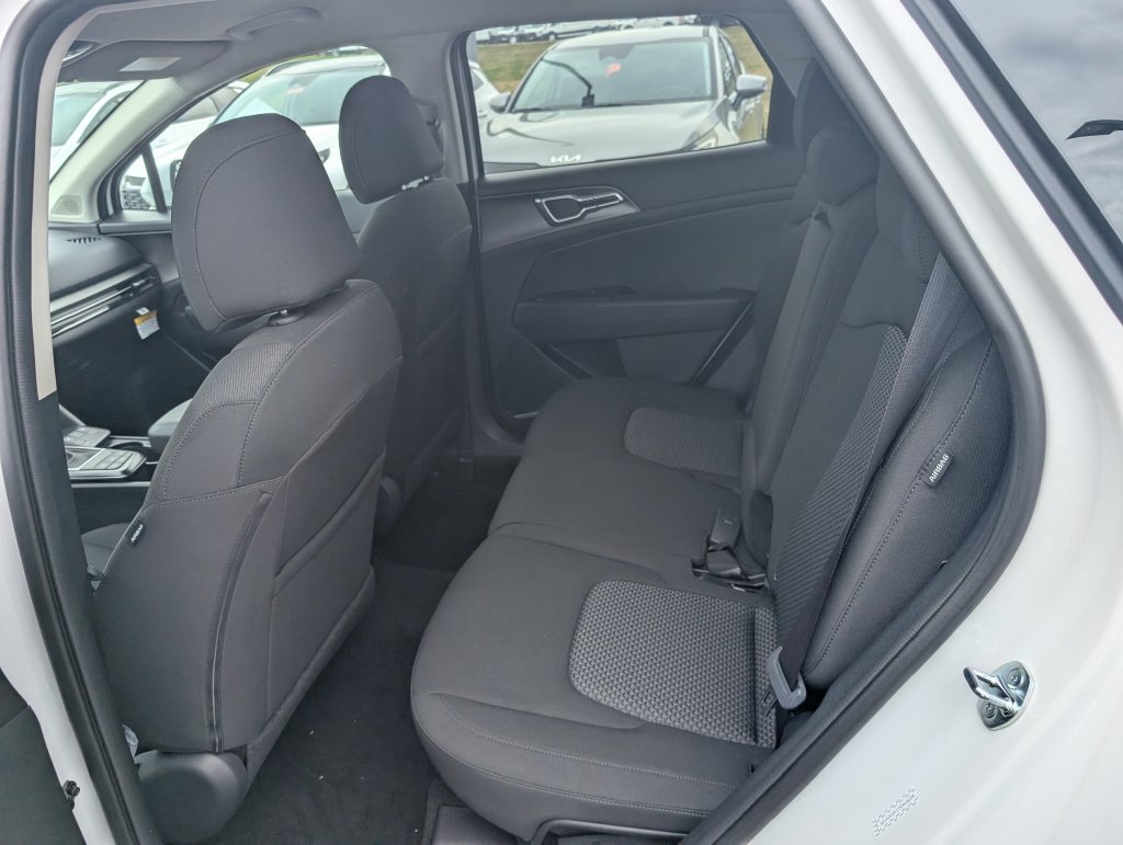 New 2026 Kia Sportage LX AWD/4WD image 9