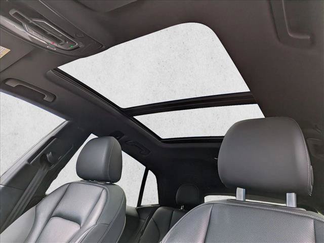 Used 2019 Audi Q8 Premium Plus w/ Premium Plus AWD/4WD image 16