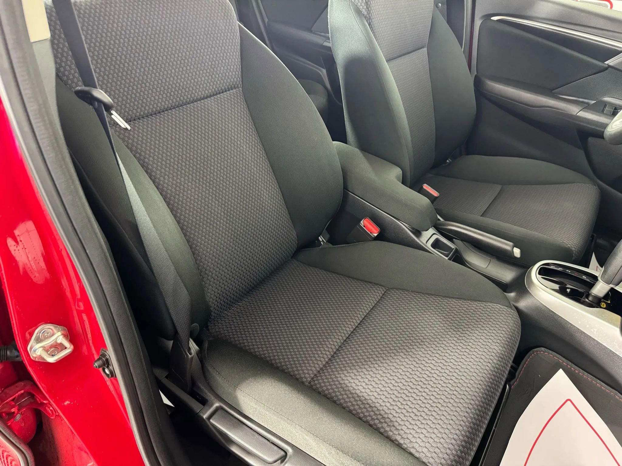 Used 2019 Honda Fit LX image 31