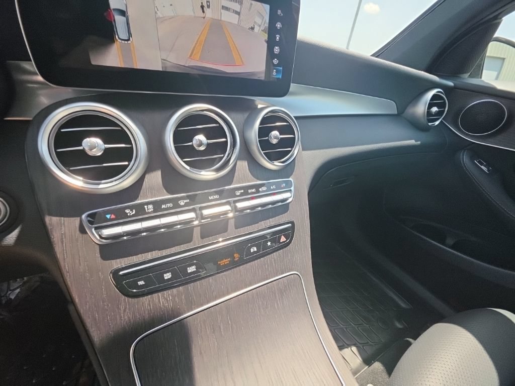 Used 2022 Mercedes-Benz GLC 300 4MATIC image 22