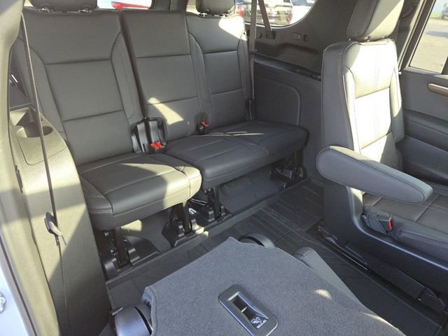 New 2026 Chevrolet Suburban High Country image 33