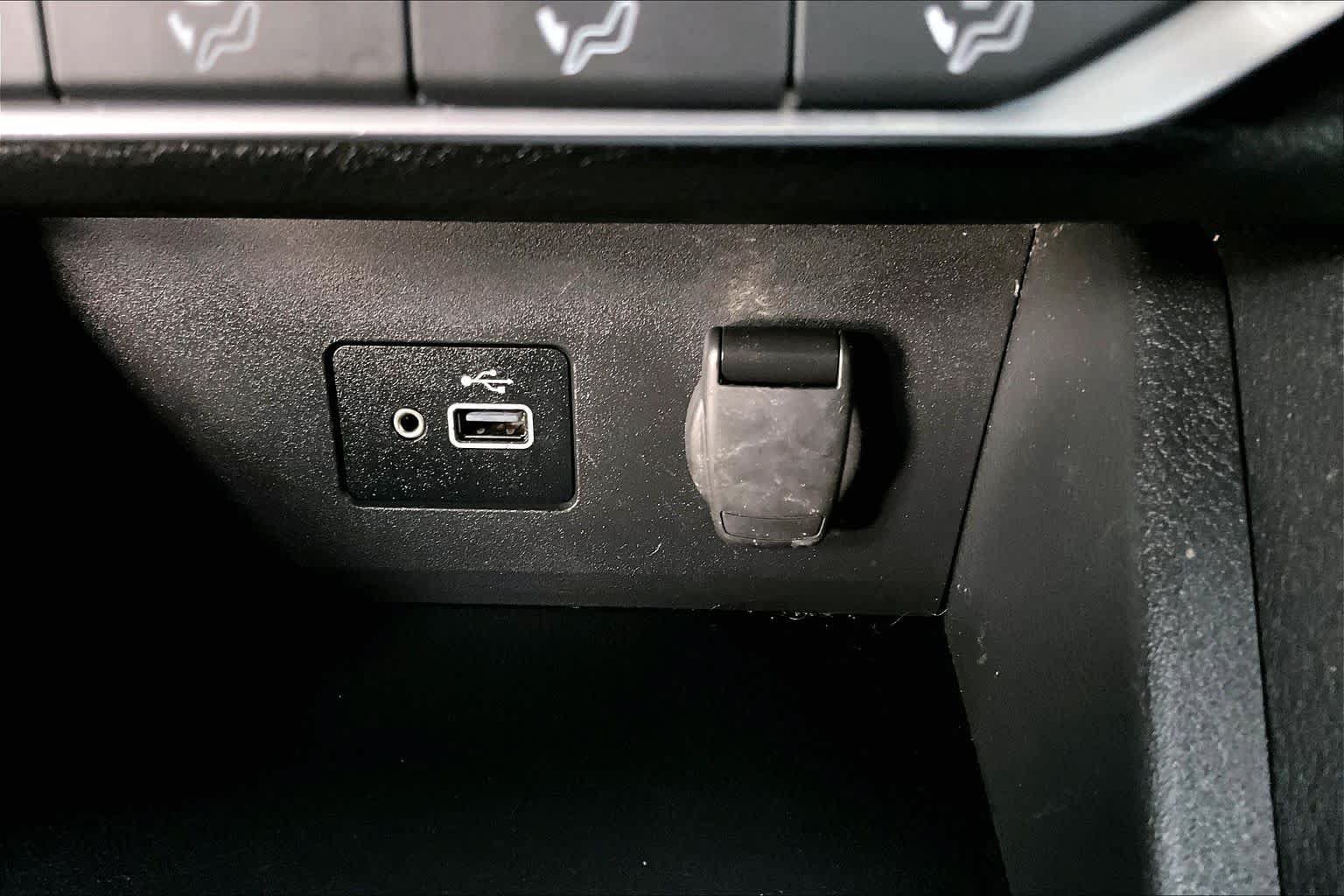 Used 2023 Nissan Sentra S FWD image 34
