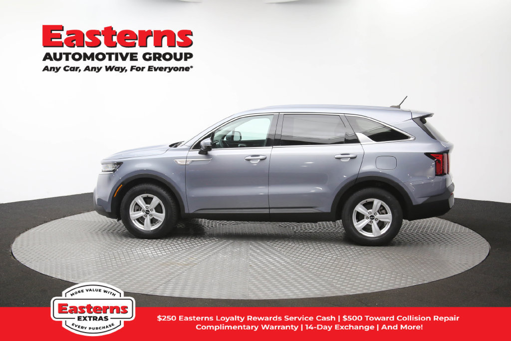 Used 2022 Kia Sorento LX FWD image 59