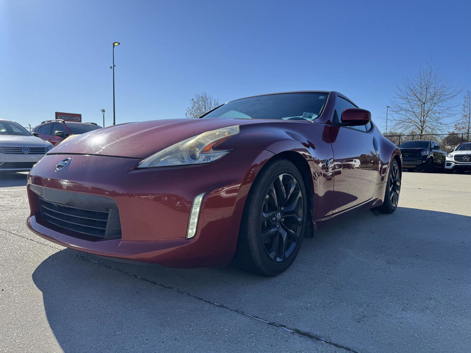 Used 2016 Nissan 370Z Base image 3