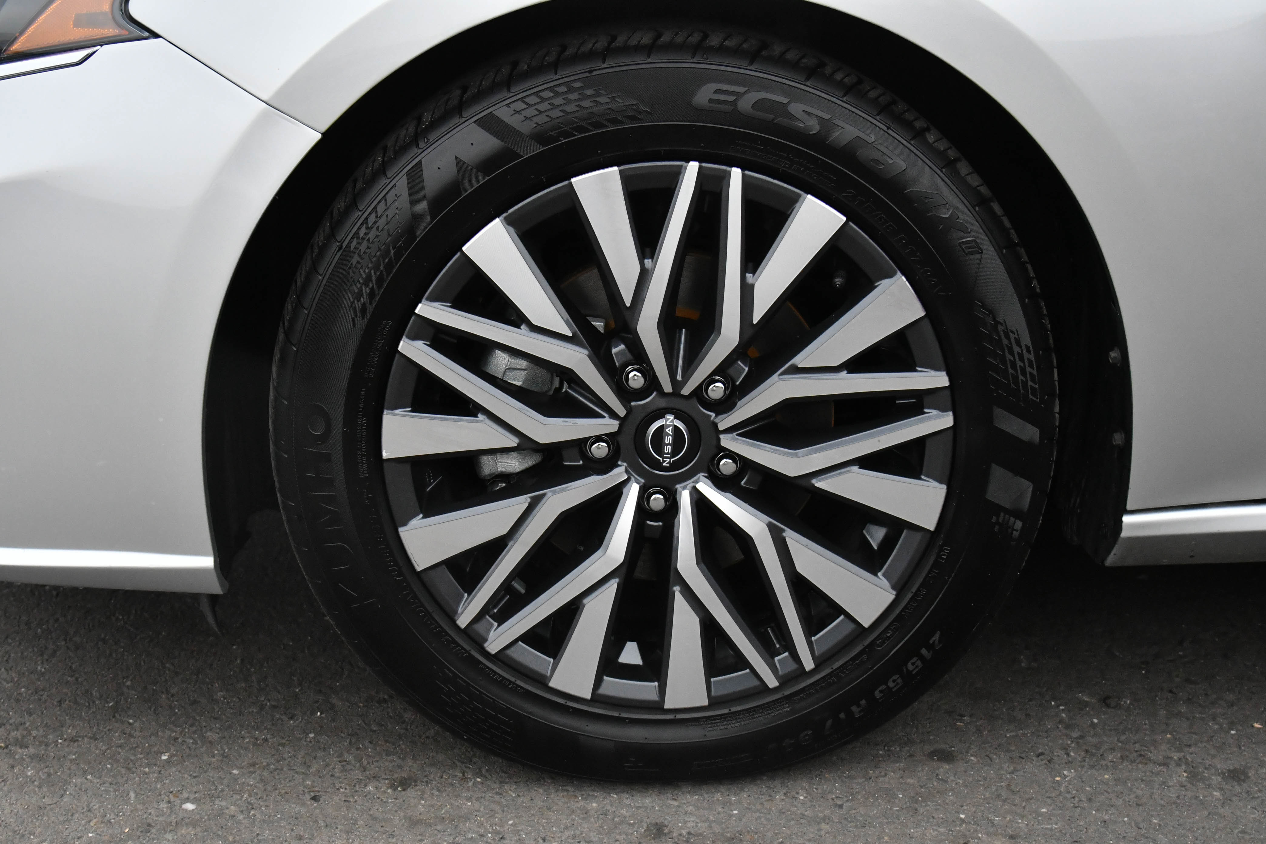 Used 2023 Nissan Altima 2.5 SV image 12
