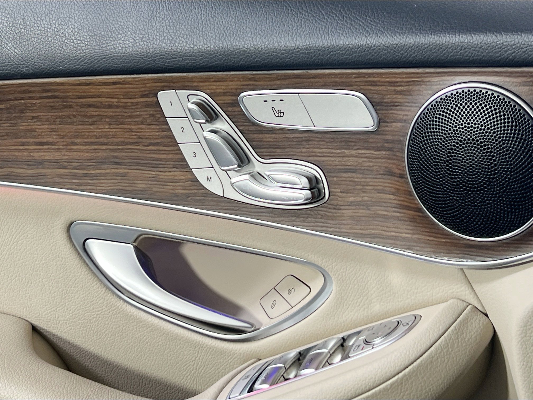 Used 2022 Mercedes-Benz GLC 300 4MATIC image 19