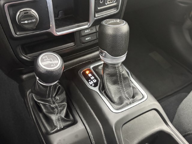 Used 2024 Jeep Gladiator Sport AWD/4WD image 20