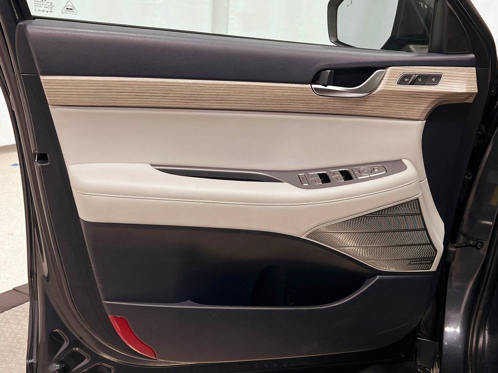 Used 2021 Hyundai Palisade Limited image 16