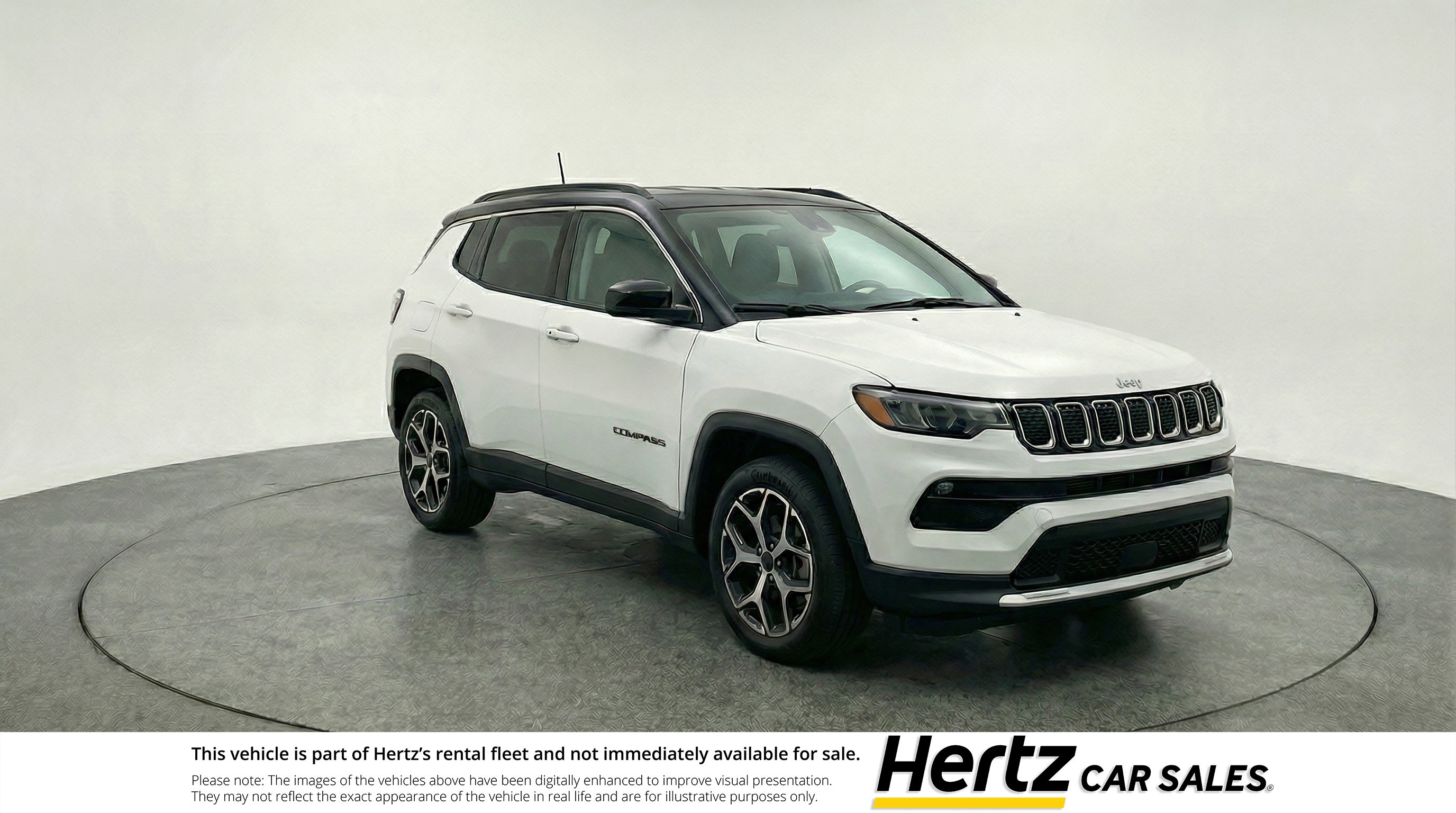 Used 2025 Jeep Compass Latitude image 1