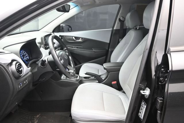 Used 2021 Hyundai Kona Limited w/ Cargo Package FWD image 11