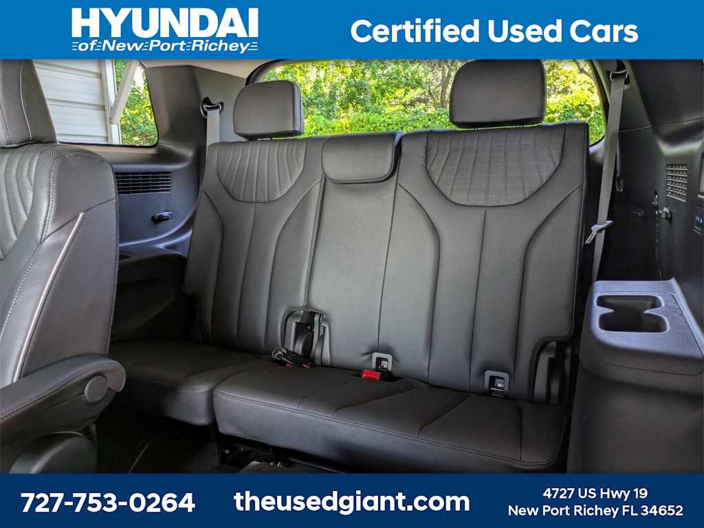 Used 2024 Hyundai Palisade Limited image 17