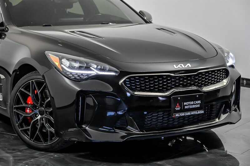Used 2022 Kia Stinger GT2 AWD/4WD image 2