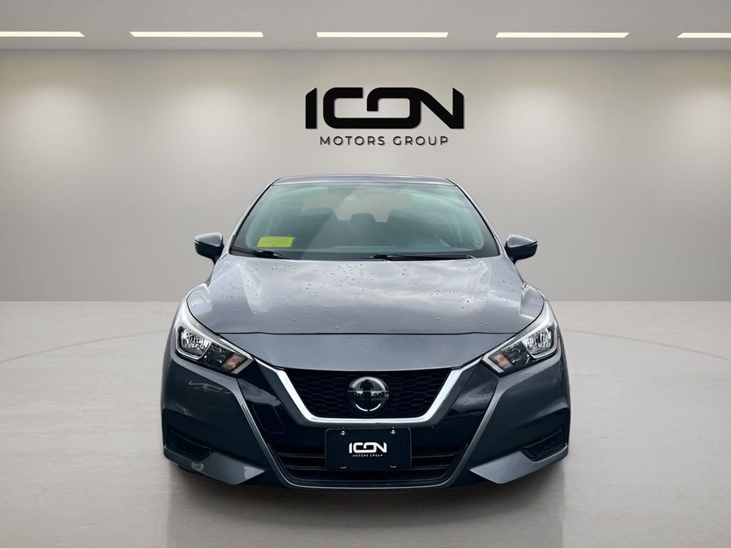 Used 2021 Nissan Versa SV FWD image 2