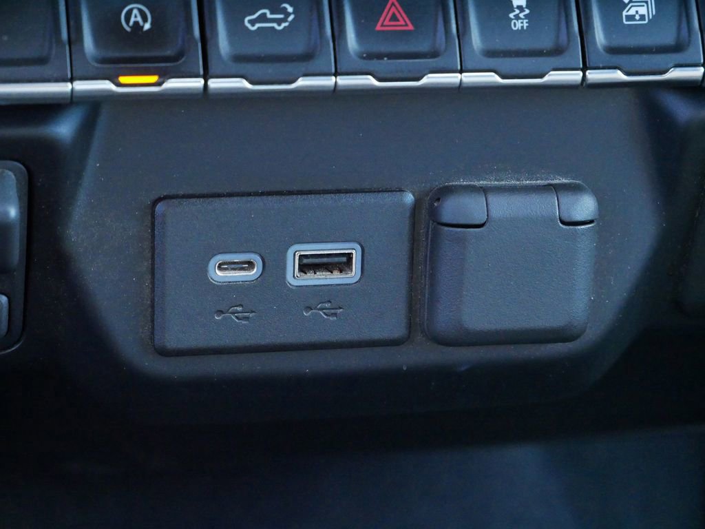 Used 2019 Chevrolet Silverado 1500 LT w/ All-Star Edition image 32