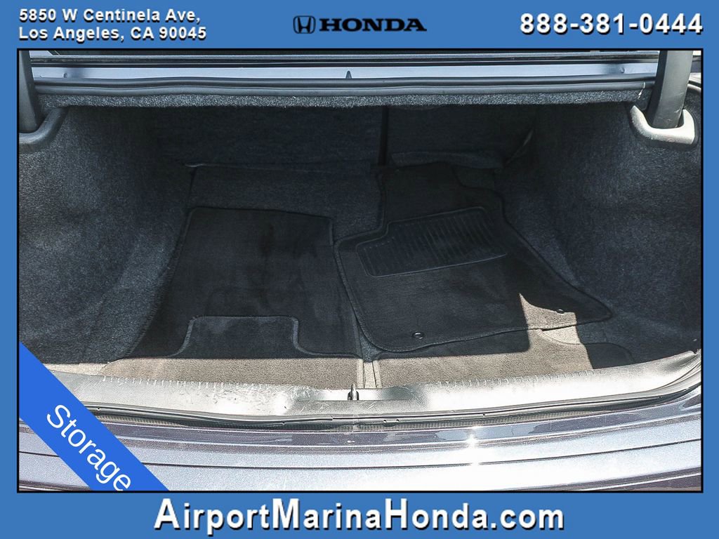 Used 2018 Chrysler 300 S RWD image 12