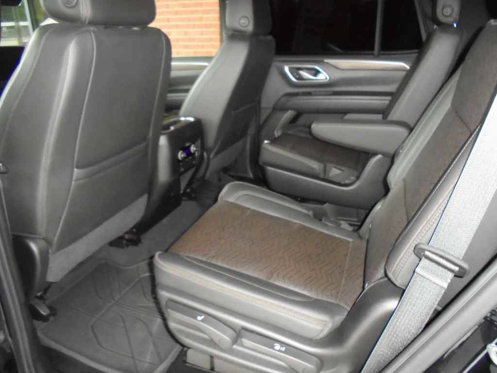 Used 2021 Chevrolet Tahoe High Country AWD/4WD image 9